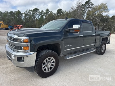 2019 Chevrolet Silverado  2500HD LTZ 4x4 Crew Cab Pickup