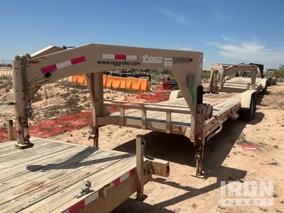 2008 Temco 24 ft T/A Gooseneck Flatbed Trailer