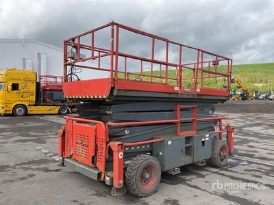 2013 Skyjack SJ9250 4x4 Diesel Scissor Lift