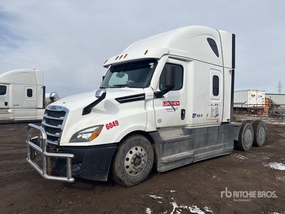 2022 Freightliner Cascadia 113 6x4 T/A Sleeper Truck Tractor