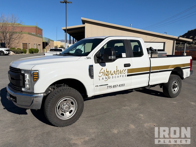 2019 Ford F-350 2019 Ford F-350 Xl 4X4 Extended Cab Pickup