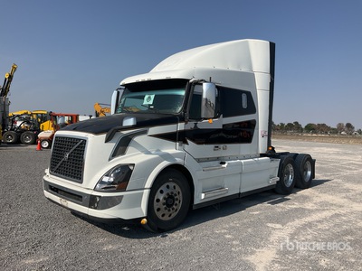 2016 Volvo VNL 64T 630 6x4 Tractocamion con Dormitorio / T/A Sleeper Truck Tractor