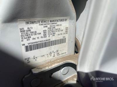 2014 Ford F-550 4x4 Crew Cab Service Truck