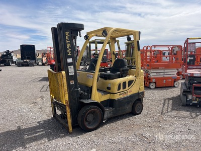 2005 Hyster S50FT 4450 lb Cushion Tire Chariot Élévateur (Inoperable)