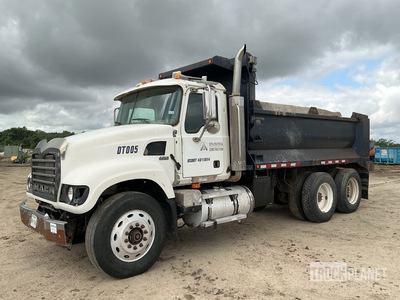2006 Mack CV713 Granite 6x4 T/A Dump Truck