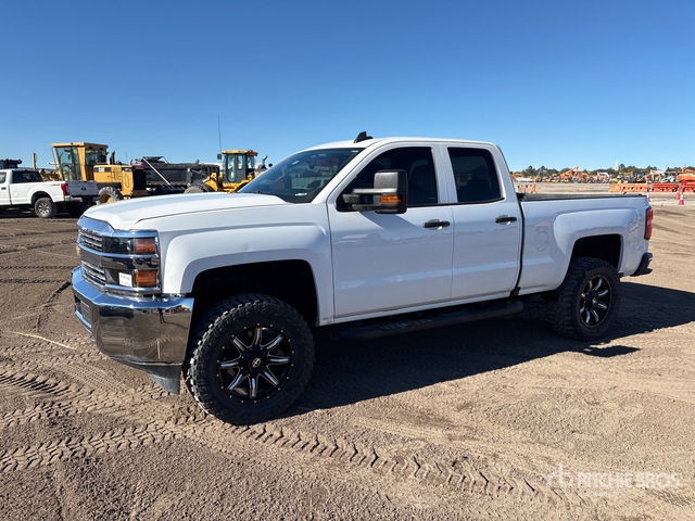 2016 Chevrolet Silverado 2500 HD 4x4 Extended Cab Pickup