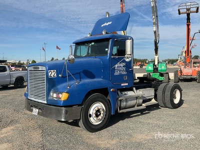 2002 Freightliner FLD120 4x2 Cabeza Tractora Cabina Corta