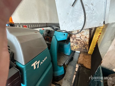Tennant T7 Floor Scrubber