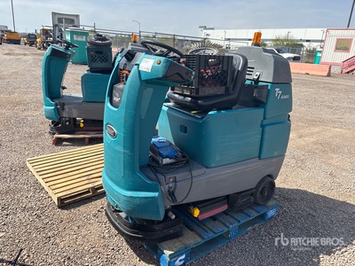 Tennant T7 Electric Floor Scrubber