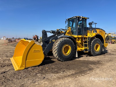 2024 John Deere 744P Wiellader