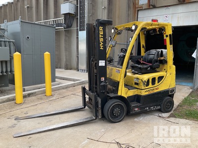 Hyster S50FT 4650 lb Cushion Tire Chariot Élévateur