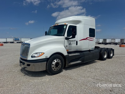 2020 International LT625 Cabeza Tractora Cabina Dormitorio