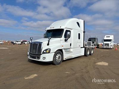 2016 Freightliner Cascadia 125 6x4 T/A Sleeper Truck Tractor