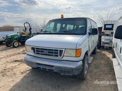 2006 Ford E-350 XLT Passenger Van