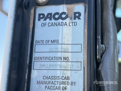 2007 Peterbilt 335 6x4 شاحنة مياه