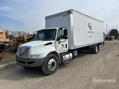 2019 International 4300 4x2 Van Truck