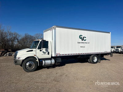 2019 International 4300 4x2 Camion fourgon