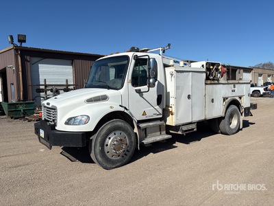 2004 Freightliner M2 106 4x2 Servicewagen