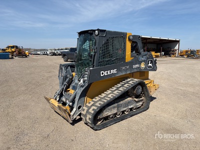 2022 John Deere 325G Two-Speed Chargeuse sur rails compacte