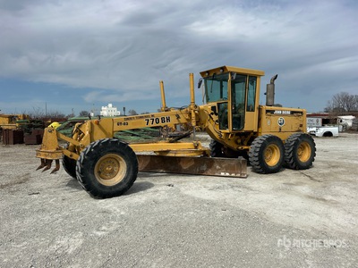 1994 John Deere 770BH Motor Grader