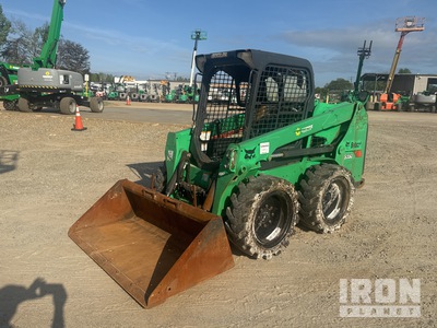 2017 BOBCAT S550 Chargeuse à direction à glissement