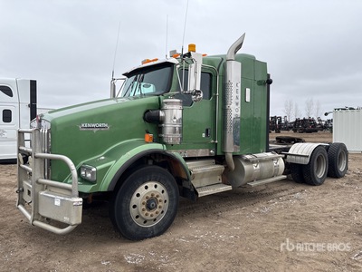 2005 Kenworth T800 6x4 T/A Sleeper Truck Tractor