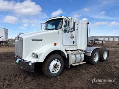 2007 Kenworth T800 6x4 T/A Day Cab Truck Tractor