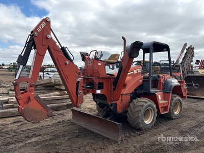 2004 Ditch Witch RT70H 4x4 Trancheuse