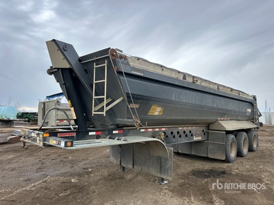 2013 Doepker 36 ft Tri/A End Dump Trailer