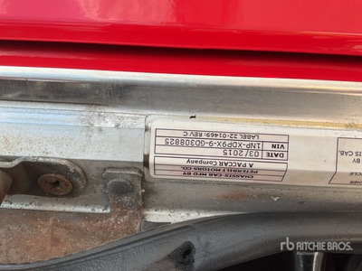 2016 Peterbilt 389 6x4 Car Carrier Truck