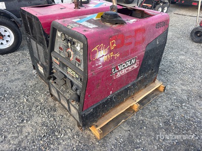 2015 Lincoln Ranger 305G 305 A Skid-Mounted Multi-Process Motor aangedreven lasser