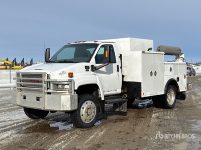 2008 GMC C5500 4x4 Service Truck