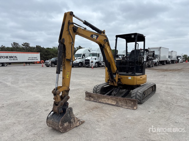 2017 Cat 304E2 CR Mini Excavator