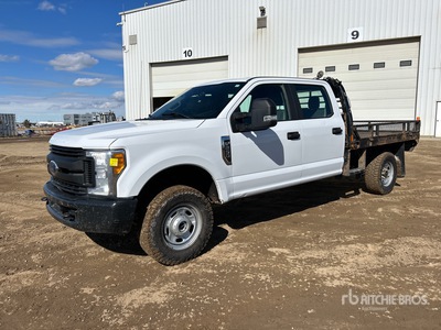 2017 Ford F-250 XL 4x4 Crew Cab شاحنة مسطحة