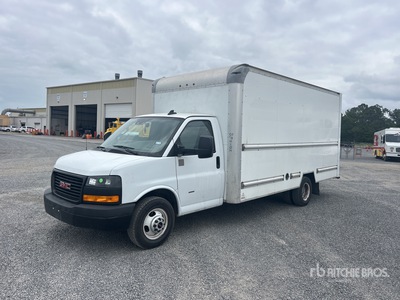 2019 GMC Savana 3500 Kastenwägen