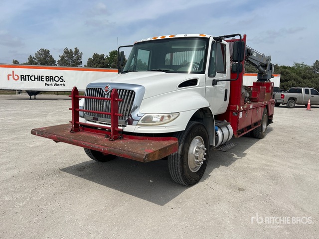 2019 International 4300 4x2 Service Truck