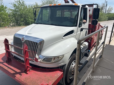 2016 International 4300 Camion treuil