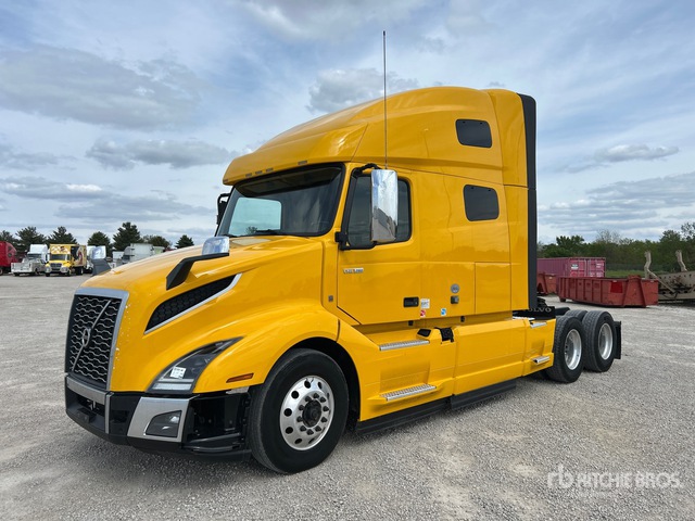2022 Volvo VNL760 6x4 T/A Sleeper Truck Tractor