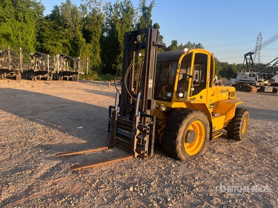 2016 Sellick S-80 8000 lb 4x2 Chariot élévateur tout terrain