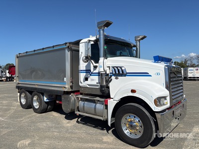 2018 Mack CMHR Trident 6x4 T/A Dump Truck