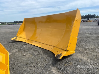 222 in Semi-U Dozer Blade - Fits Cat D10R