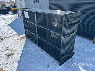 Quantity of (15) 6 ft 8 in Livestock Panel