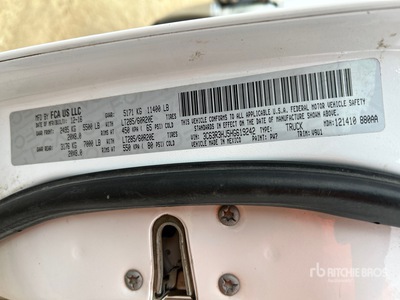 2017 Ram 3500HD SLT 4x4 Crew Cab Pickup