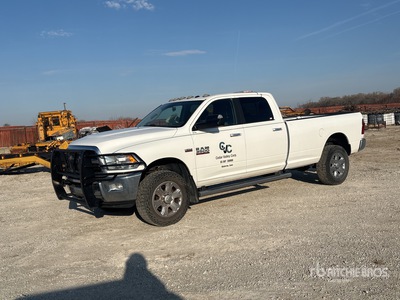 2017 Ram 3500HD SLT 4x4 Crew Cab Pickup