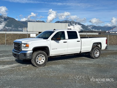 2017 GMC Sierra 3500HD 4x4 Crew Cab Pickup