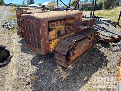 1942 Cat R2 Raupentraktor (Inoperable)