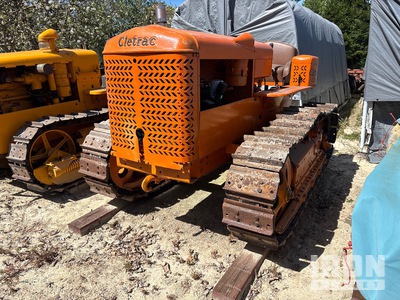 1948 Cletrac AG-6H Raupentraktor