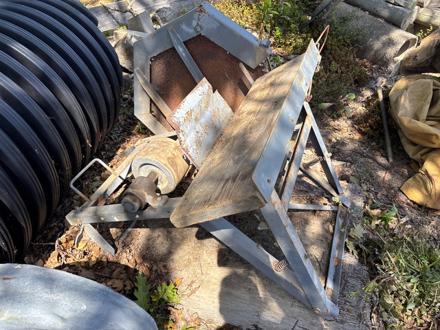 Ferguson 30 in Saw Attachment