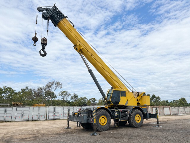 2012 Grove RT890E 80 t 4x4x4 Rough Terrain Crane