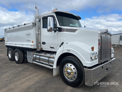 2022 Kenworth T410SAR 6x4 T/A Dump Truck